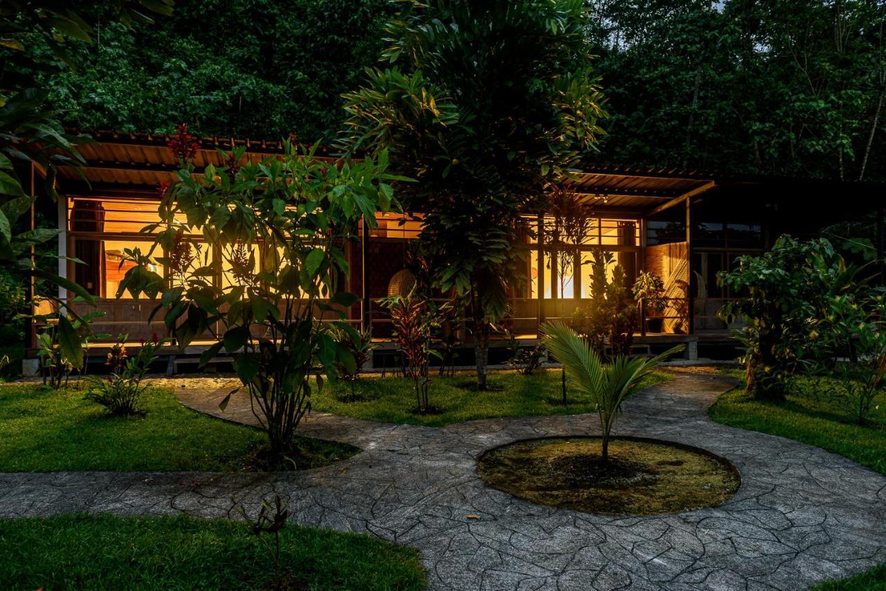 Kuyana Amazon Lodge Archidona エクステリア 写真