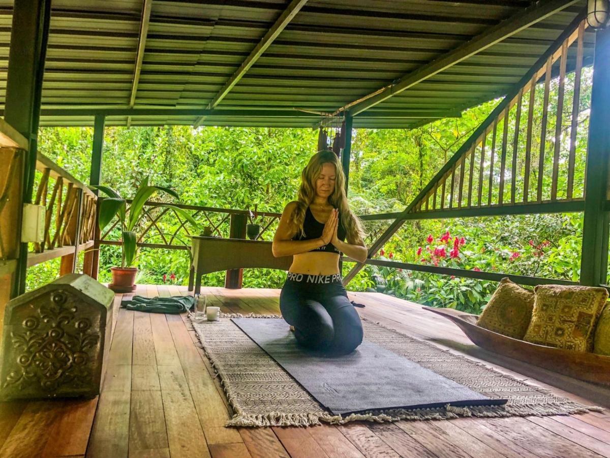 Kuyana Amazon Lodge Archidona エクステリア 写真