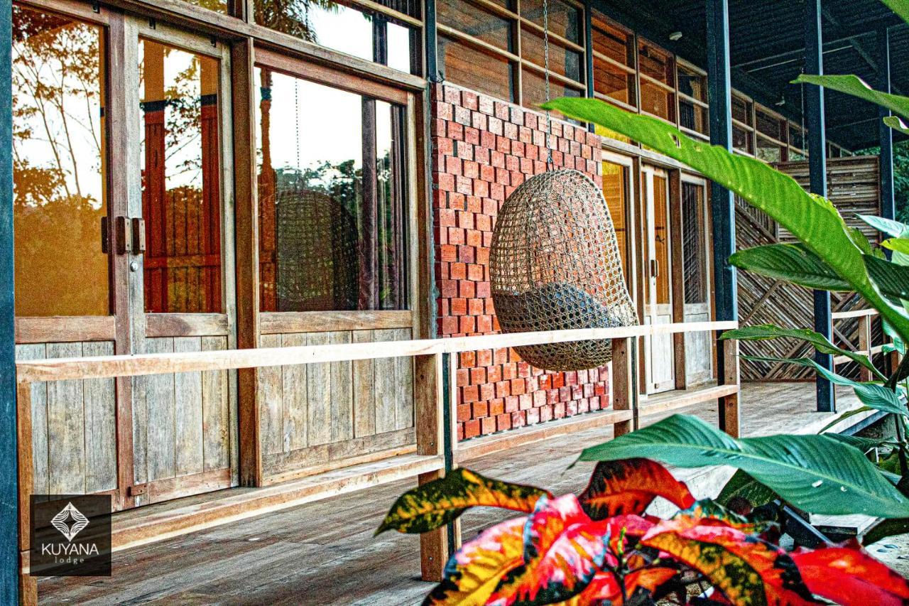 Kuyana Amazon Lodge Archidona エクステリア 写真