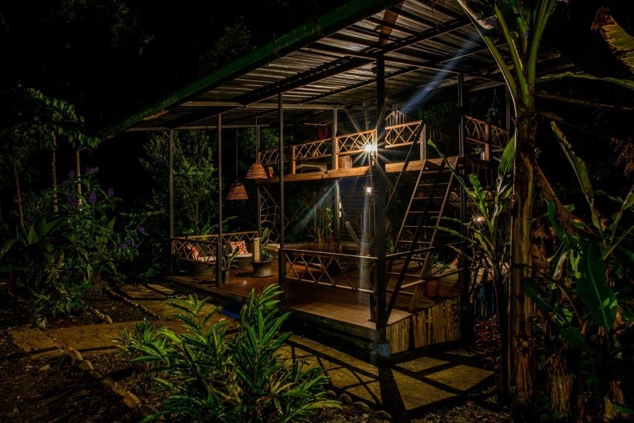 Kuyana Amazon Lodge Archidona エクステリア 写真